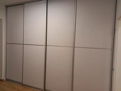 Posuvné dvere na mieru, sivá