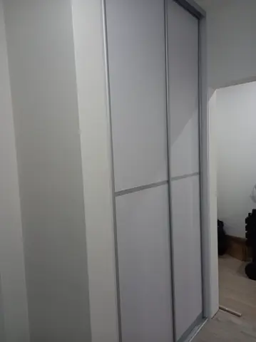 Posuvné dvere na mieru do chodby a predsiene, sivá
